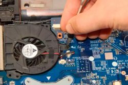 Чистка ноутбука от пыли (вариант №3)